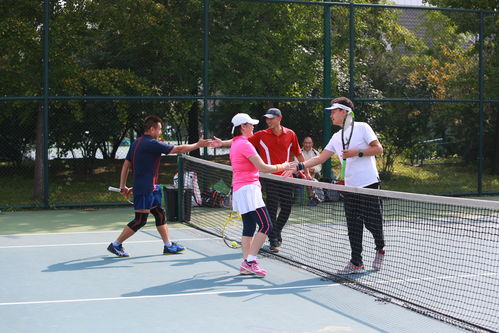 青少年网球运动的好处